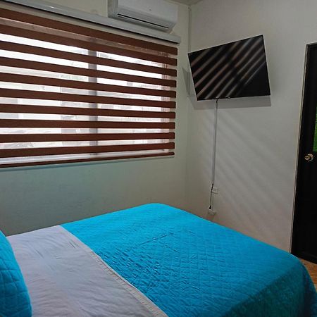 Teresita'S House Suites Con Cocina Privada Пуерто-Бакерісо-Морено Екстер'єр фото