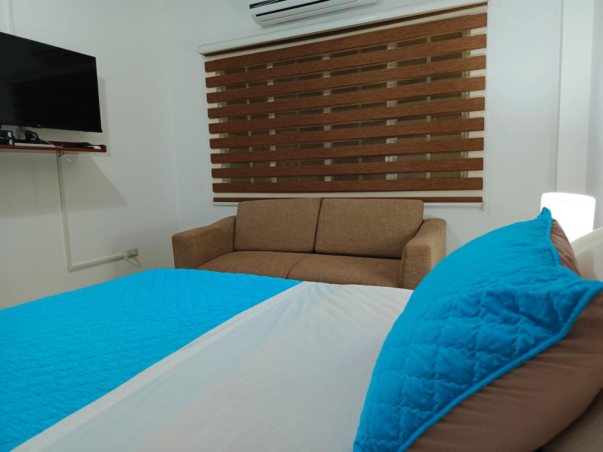 Teresita'S House Suites Con Cocina Privada Пуерто-Бакерісо-Морено Екстер'єр фото