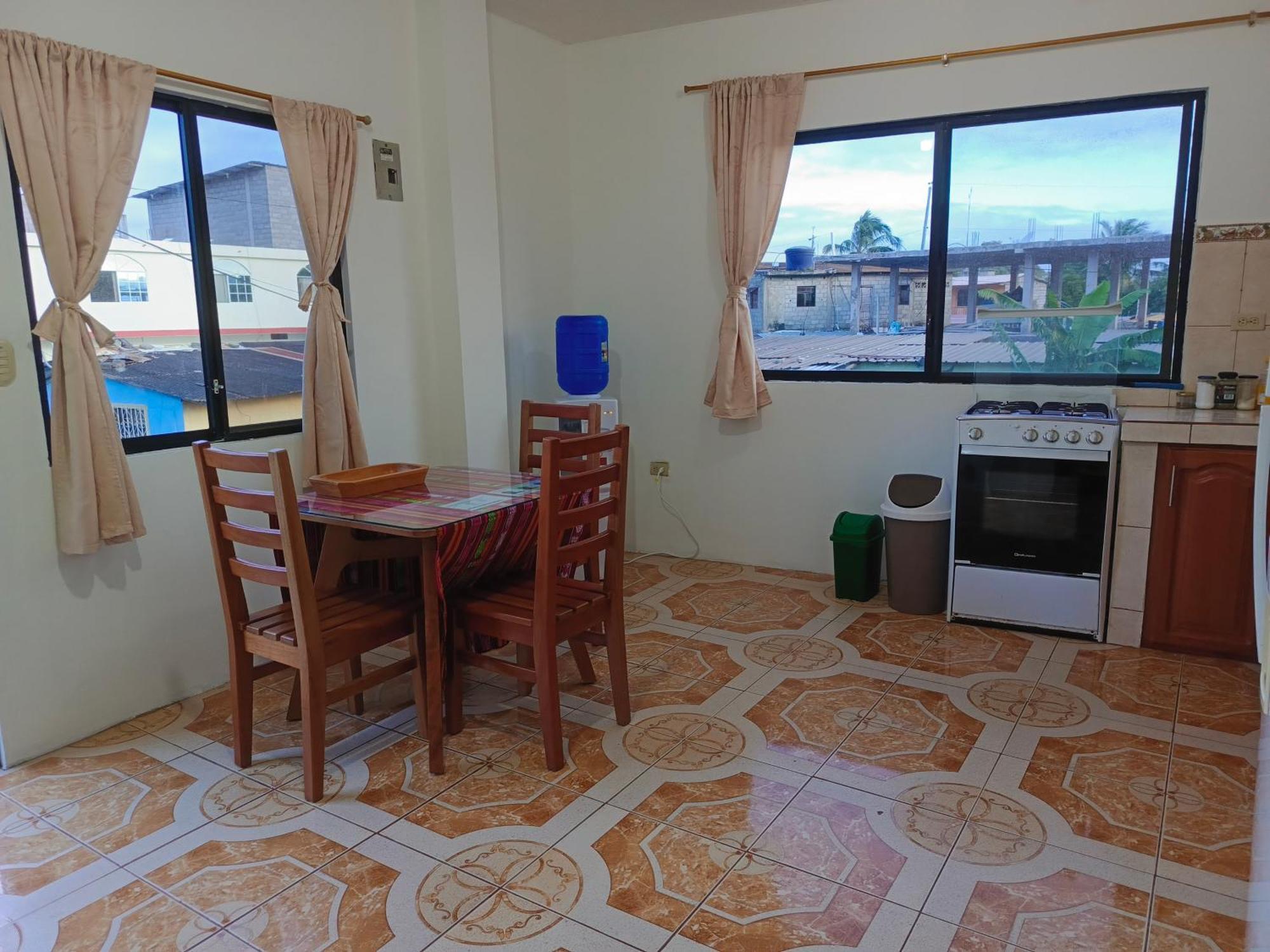 Teresita'S House Suites Con Cocina Privada Пуерто-Бакерісо-Морено Екстер'єр фото