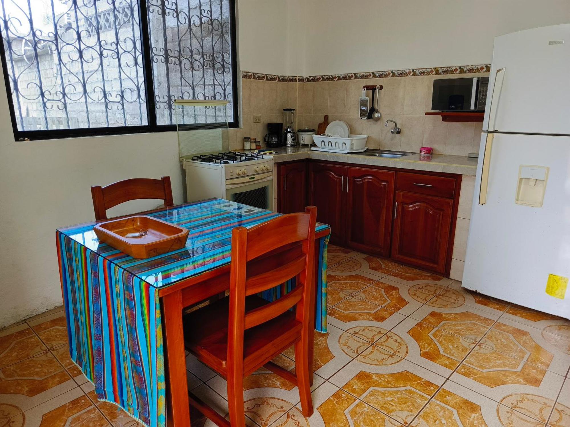 Teresita'S House Suites Con Cocina Privada Пуерто-Бакерісо-Морено Екстер'єр фото
